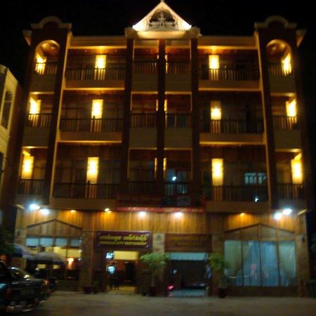 Emerald City Hotel Siem Reap Bagian luar foto