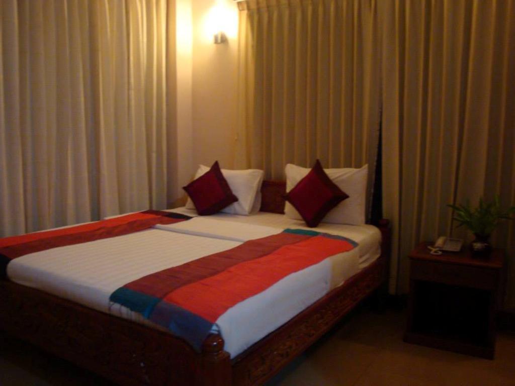 Emerald City Hotel Siem Reap Bagian luar foto